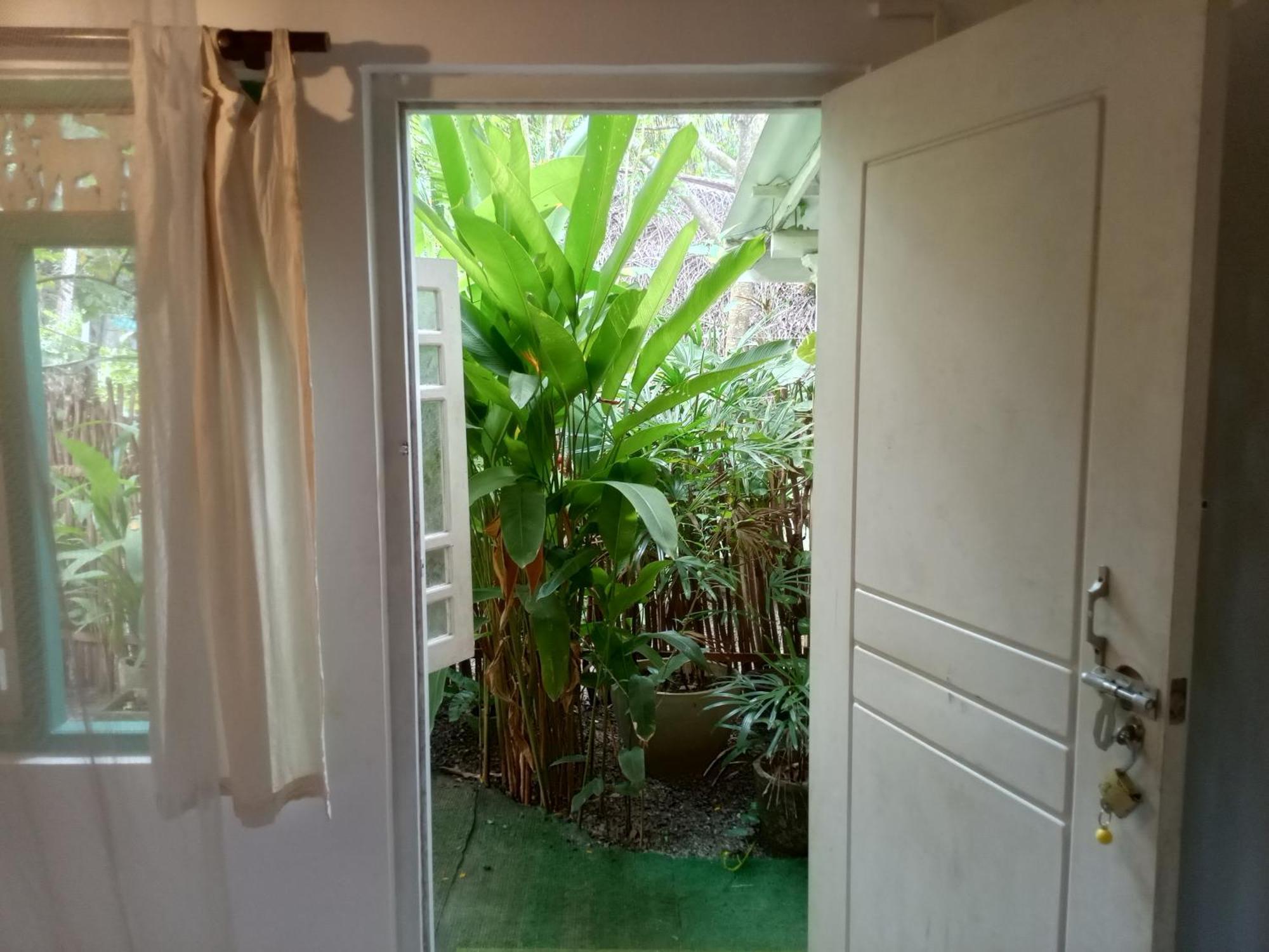 Hiriketiya Mahi Surf Apartment Dikwella Bagian luar foto